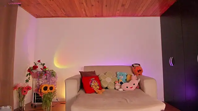 Snapshot of DAKOTA_LOVEE chatting on 10-05-25, 05:09 DAKOTA LOVEE online show from 10-05-25, 05:09