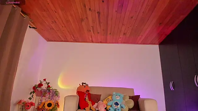 Snapshot of DAKOTA_LOVEE chatting on 10-04-25, 06:37 DAKOTA LOVEE online show from 10-04-25, 06:37