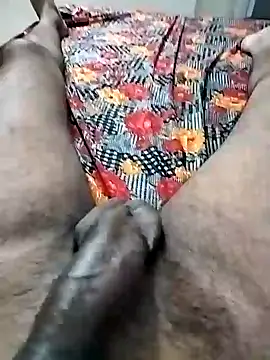 Snapshot of sanju599 chatting on 12-05-24, 05:33 sanju599 online show from 12-05-24, 05:33