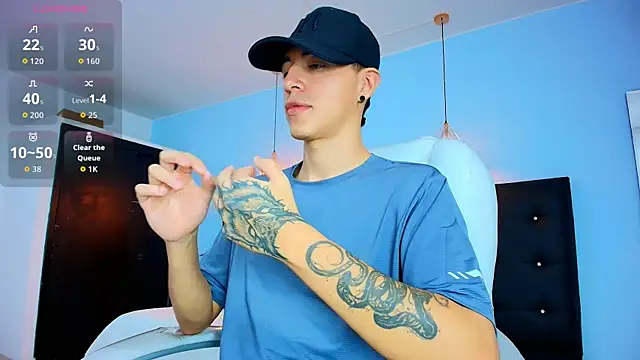 Lobo 17  online show from 09-18-25, 03:42