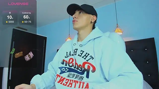 Lobo 17  online show from 11-13-25, 03:54