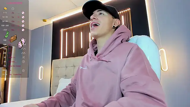 Lobo 17  online show from 03-21-26, 03:41