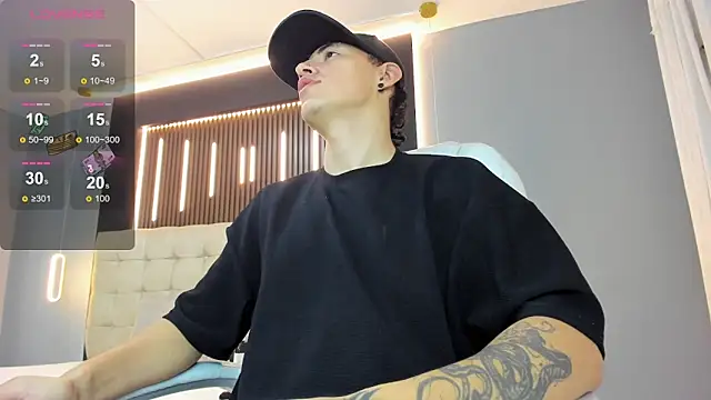 Lobo 17  online show from 04-16-26, 03:40