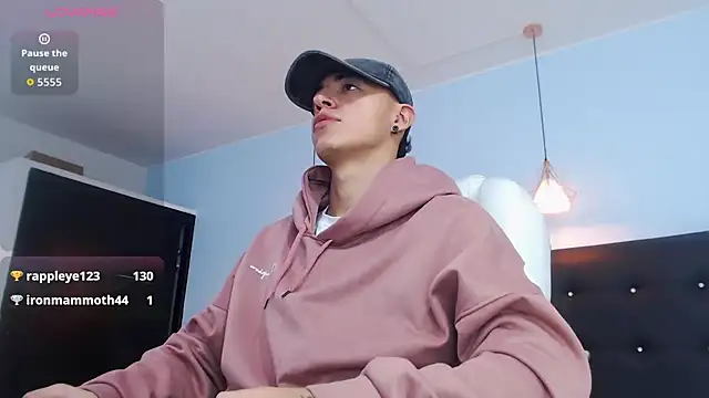 Lobo 17  online show from 10-09-25, 02:56