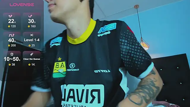 Lobo 17  online show from 11-09-25, 03:43