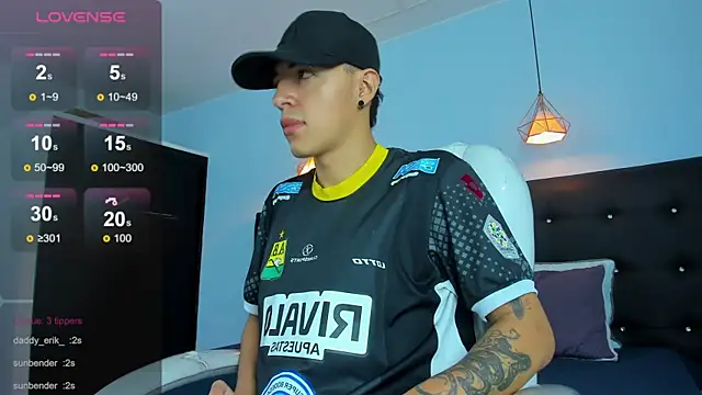 Lobo 17  online show from 11-23-25, 03:38