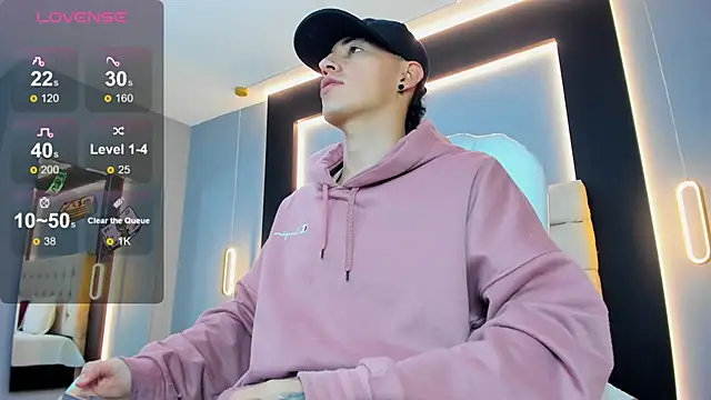 Snapshot of Lobo_17_ chatting on 02-03-26, 07:35 Lobo 17 online show from 02-03-26, 07:35