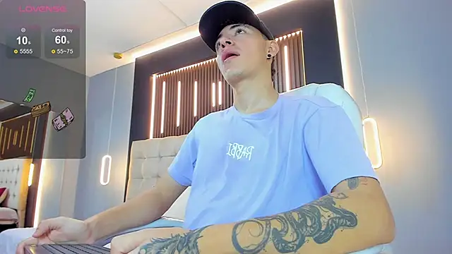 Lobo 17  online show from 03-14-26, 03:45