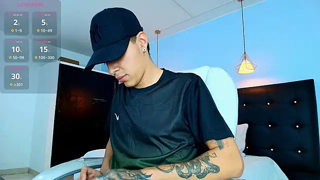 Lobo 17  online show from 09-24-25, 03:46