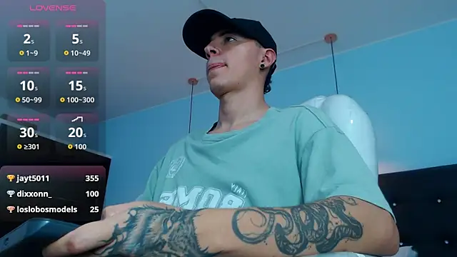 Lobo 17  online show from 10-16-25, 03:37