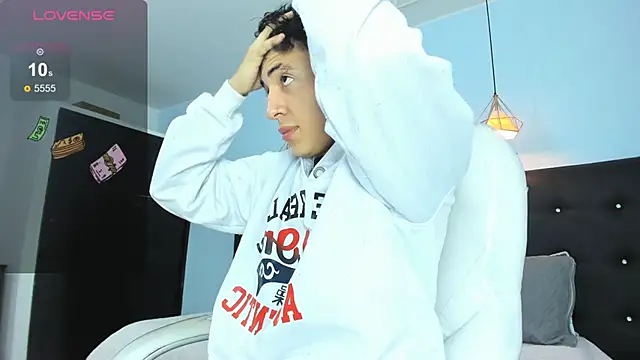 Lobo 17  online show from 12-14-25, 03:46