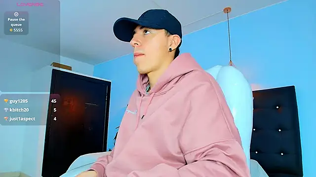 Lobo 17  online show from 10-01-25, 03:44