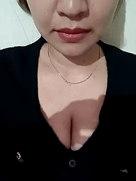 Snapshot of AssAsiancute chatting on 02-11-25, 04:02 AssAsiancute online show from 02-11-25, 04:02