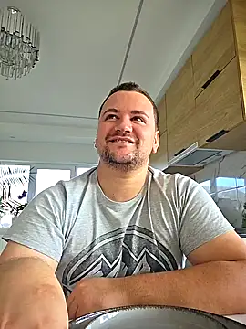 Snapshot of KarlosCarutox chatting on 11-12-25, 12:20 KarlosCarutox online show from 11-12-25, 12:20