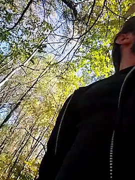 QcMisterv13 online show from 10-17-25, 05:48