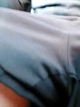 QcMisterv13 online show from 10-28-25, 08:19