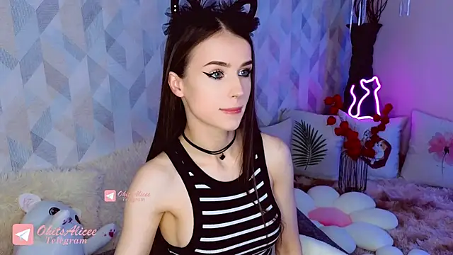  OhitsMe online show from 10-31-25, 09:43