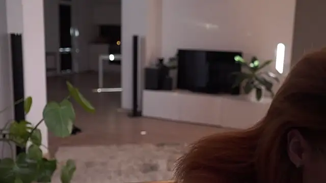 EsmaCrumbley online show from 03-18-26, 04:26