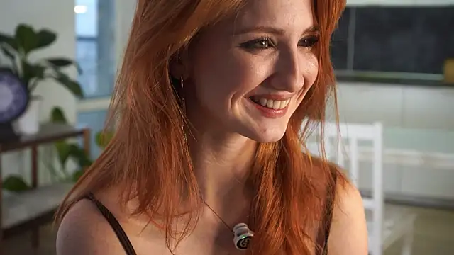 EsmaCrumbley online show from 11-23-25, 04:22