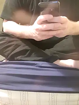 nofacewanker online show from 04-15-26, 07:58