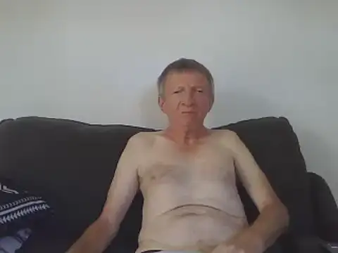 Snapshot of naturiste974 chatting on 03-16-25, 08:32 naturiste974 online show from 03-16-25, 08:32