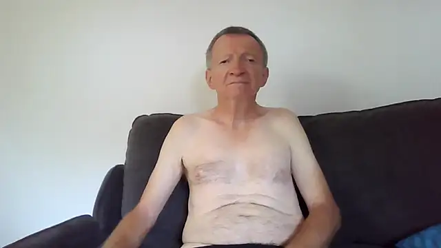 Snapshot of naturiste974 chatting on 02-27-26, 08:03 naturiste974 online show from 02-27-26, 08:03