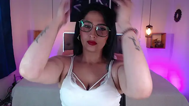 emily leinner online show from 11-02-25, 02:44