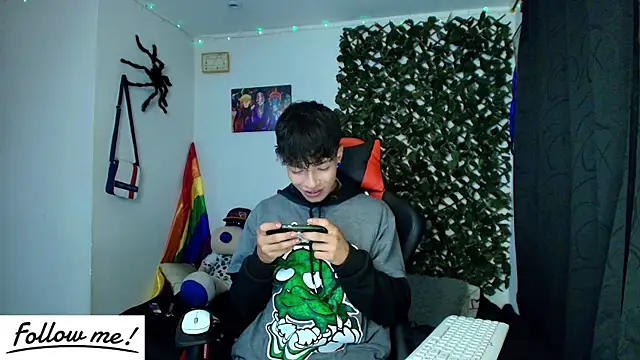 twink sebas  online show from 01-18-25, 12:35