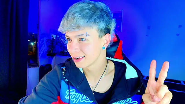 twink sebas  online show from 12-18-25, 01:15