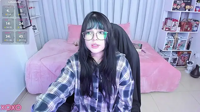 Snapshot of misshoneyxxx chatting on 06-05-26, 06:52 misshoneyxxx online show from 06-05-26, 06:52