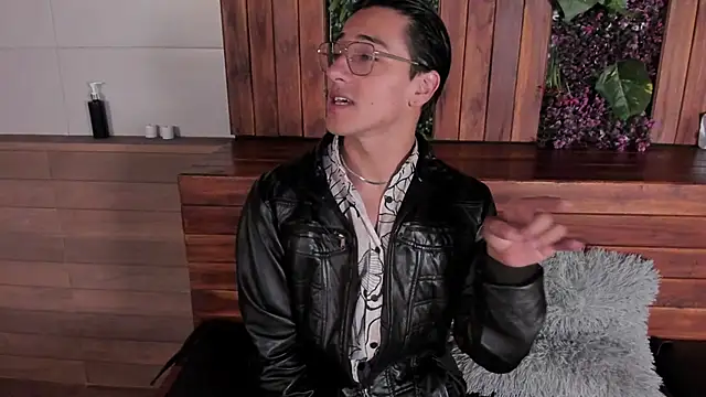 Snapshot of Andy_Joy_ chatting on 05-21-26, 11:40 Andy Joy online show from 05-21-26, 11:40