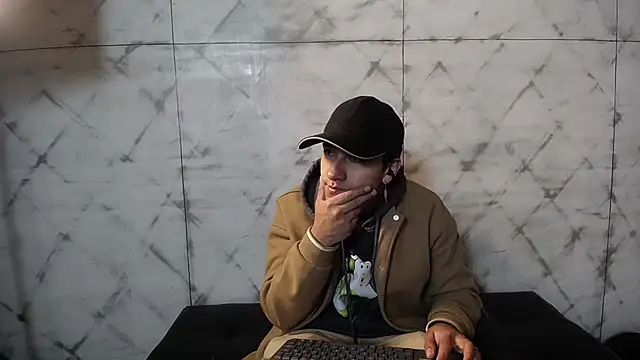 Snapshot of Andy_Joy_ chatting on 04-27-26, 11:41 Andy Joy online show from 04-27-26, 11:41