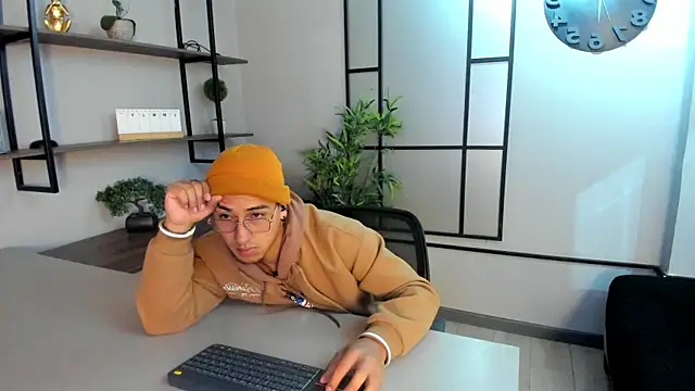 Andy Joy  online show from 11-12-25, 11:36