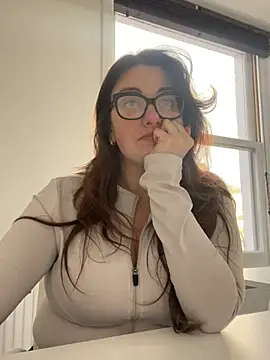 Miss Stassi online show from 01-02-25, 09:33