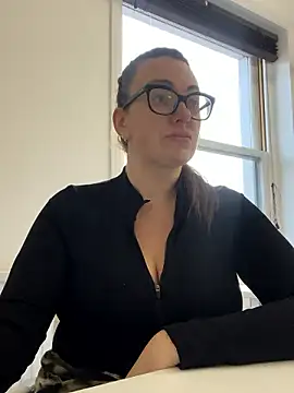 Miss Stassi online show from 12-04-24, 09:01