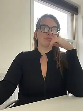 Miss Stassi online show from 12-18-24, 02:17