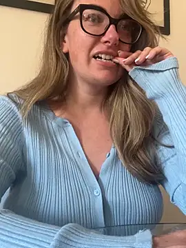 Miss Stassi online show from 05-12-26, 08:32