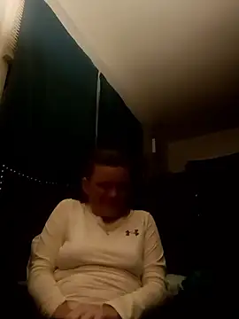 skyeb0787 online show from 12-03-24, 07:49