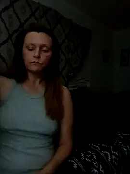 skyeb0787 online show from 12-23-24, 05:49