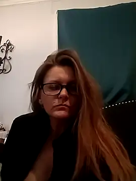 skyeb0787 online show from 12-25-24, 10:05