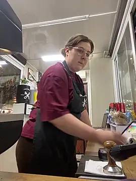 cinnabon  online show from 03-08-25, 04:39