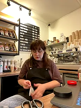 cinnabon  online show from 10-15-25, 11:40