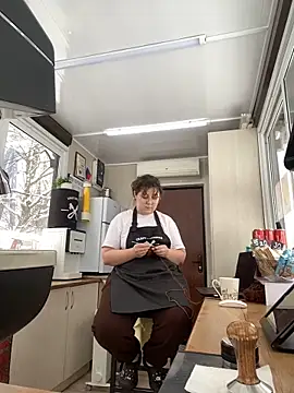 cinnabon  online show from 02-18-25, 12:28