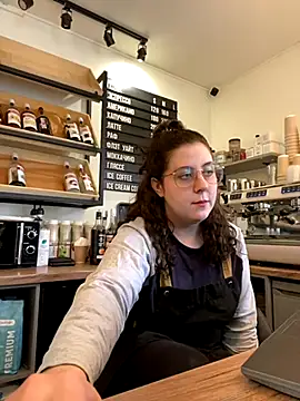 cinnabon  online show from 10-04-25, 10:39