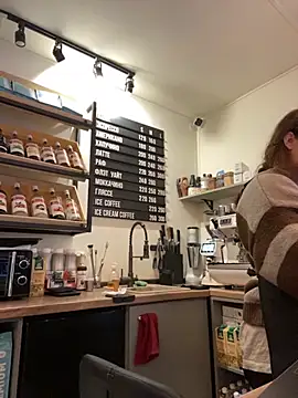 cinnabon  online show from 11-18-25, 11:57