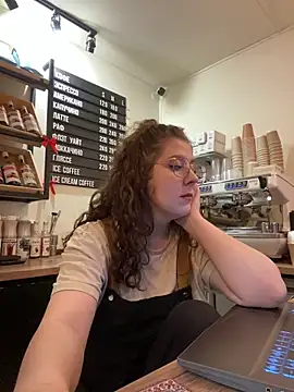 cinnabon  online show from 12-21-25, 02:30