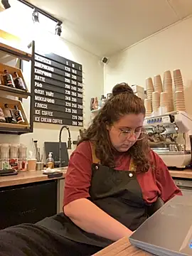 cinnabon  online show from 10-09-25, 03:23