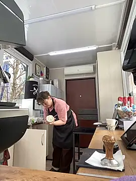 cinnabon  online show from 02-16-25, 12:21