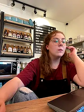 cinnabon  online show from 09-18-25, 01:25