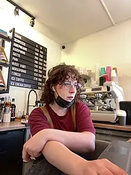 cinnabon  online show from 04-08-26, 08:38